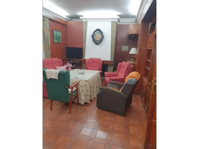 200 m² five-bedroom flat in Villanueva