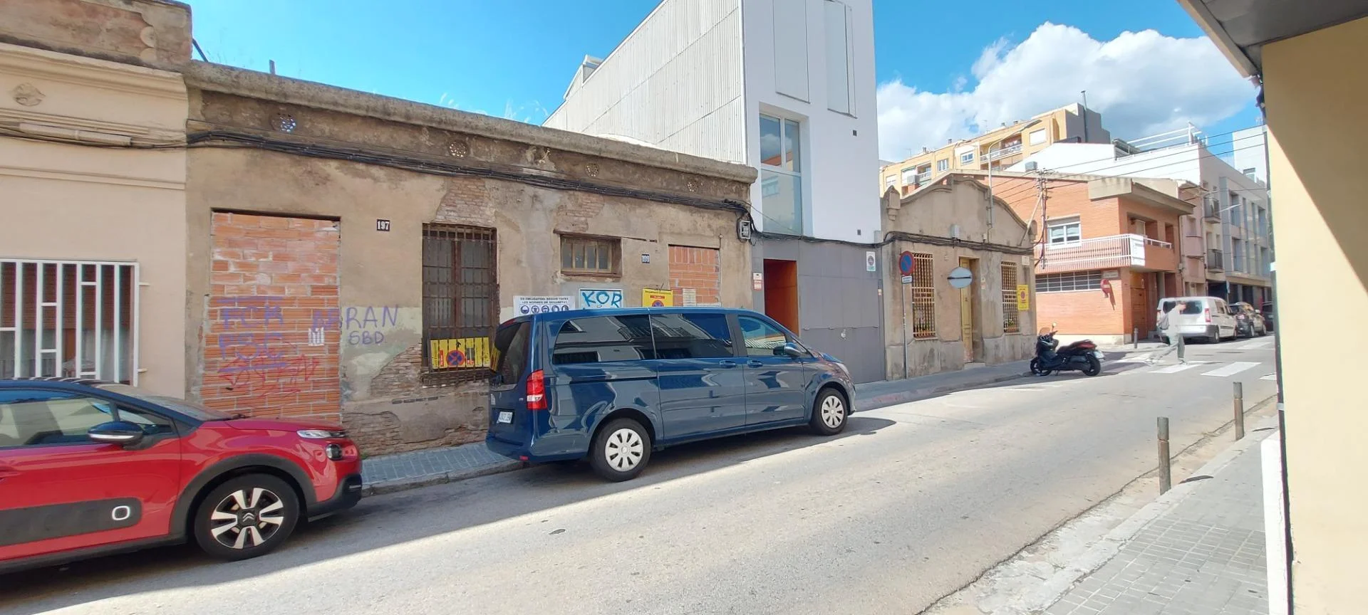 Solar residencial céntrico de 240 m² en Sabadell