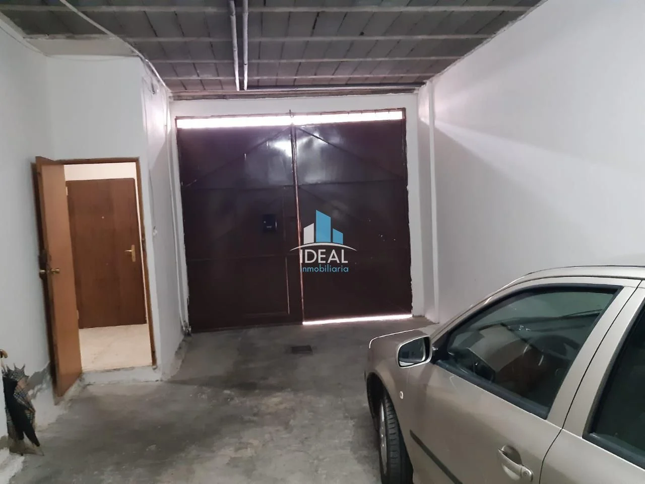Central townhouse with two-car garage