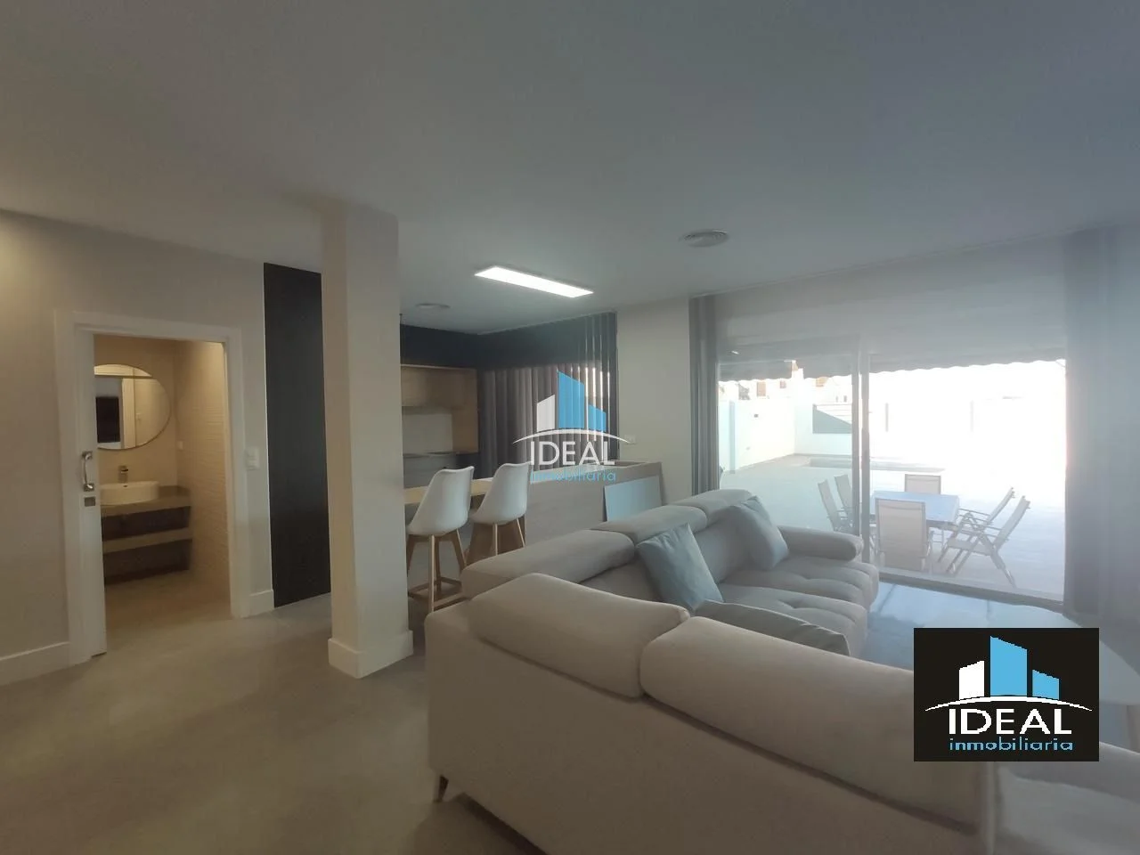 Villanueva townhouse with pool