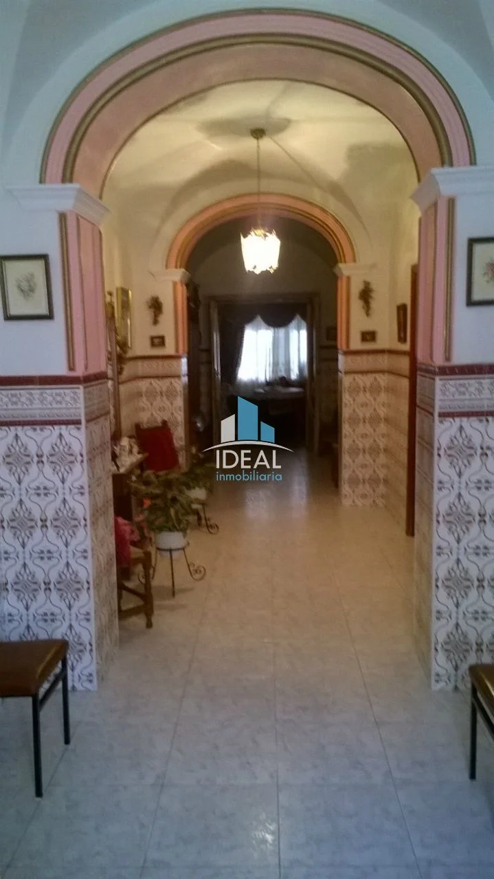 Furnished three-bedroom house in La Jabonera