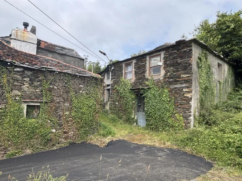 Casa rural para reformar cerca de Ortigueira