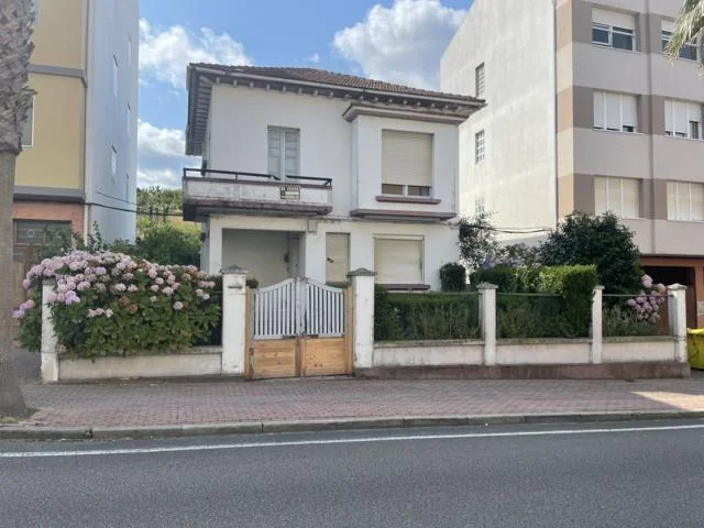 Chalet en Ortigueira, parcela de 309 m²