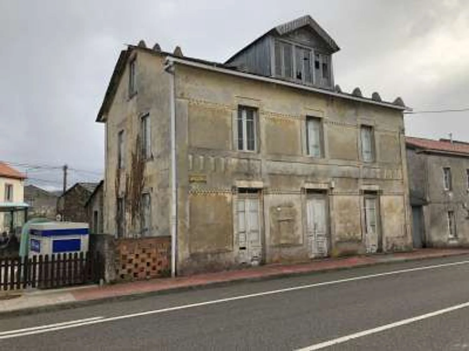 Casa rural de piedra cerca de Ortigueira, 8 dormitorios