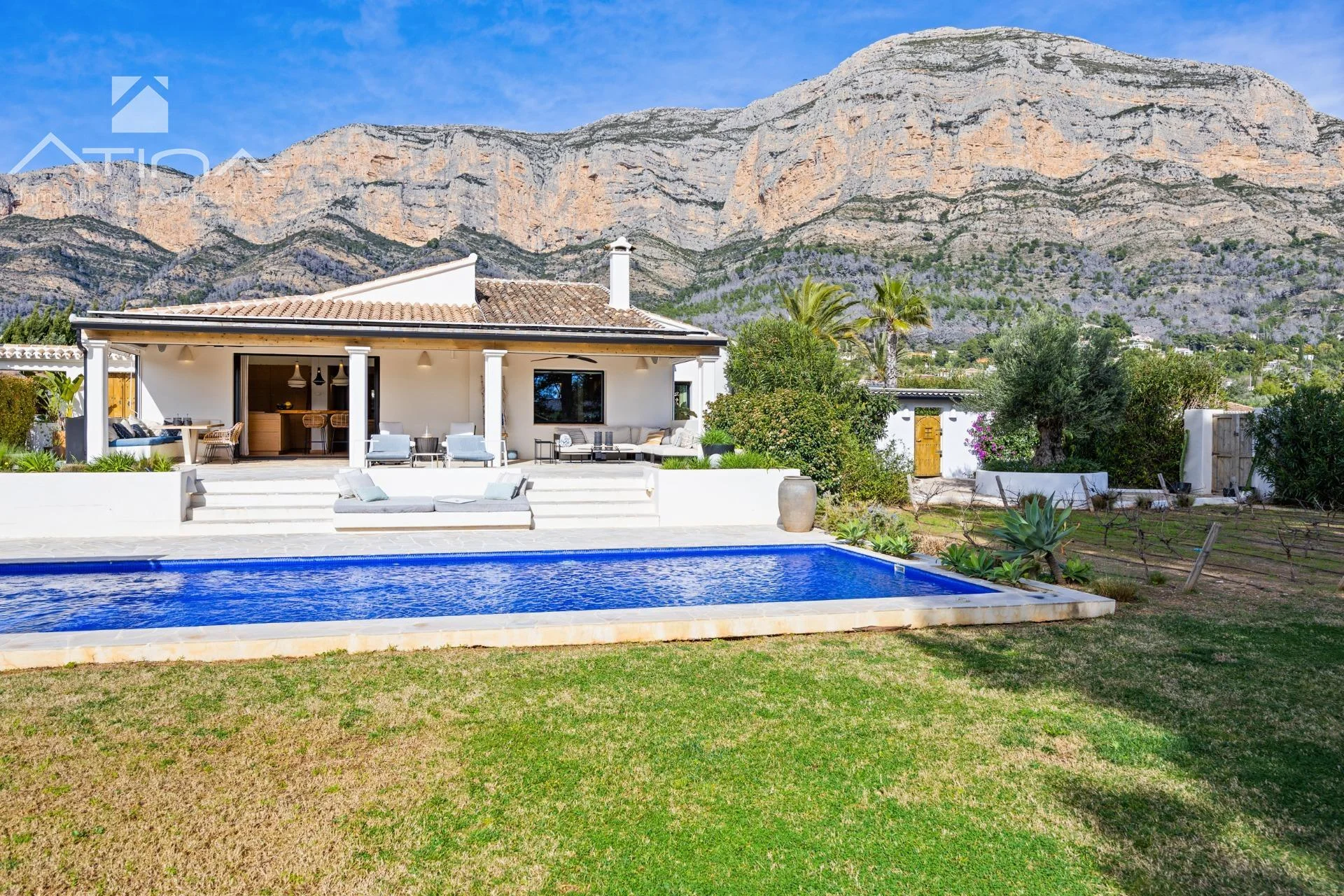 Luxury villa estate with two homes