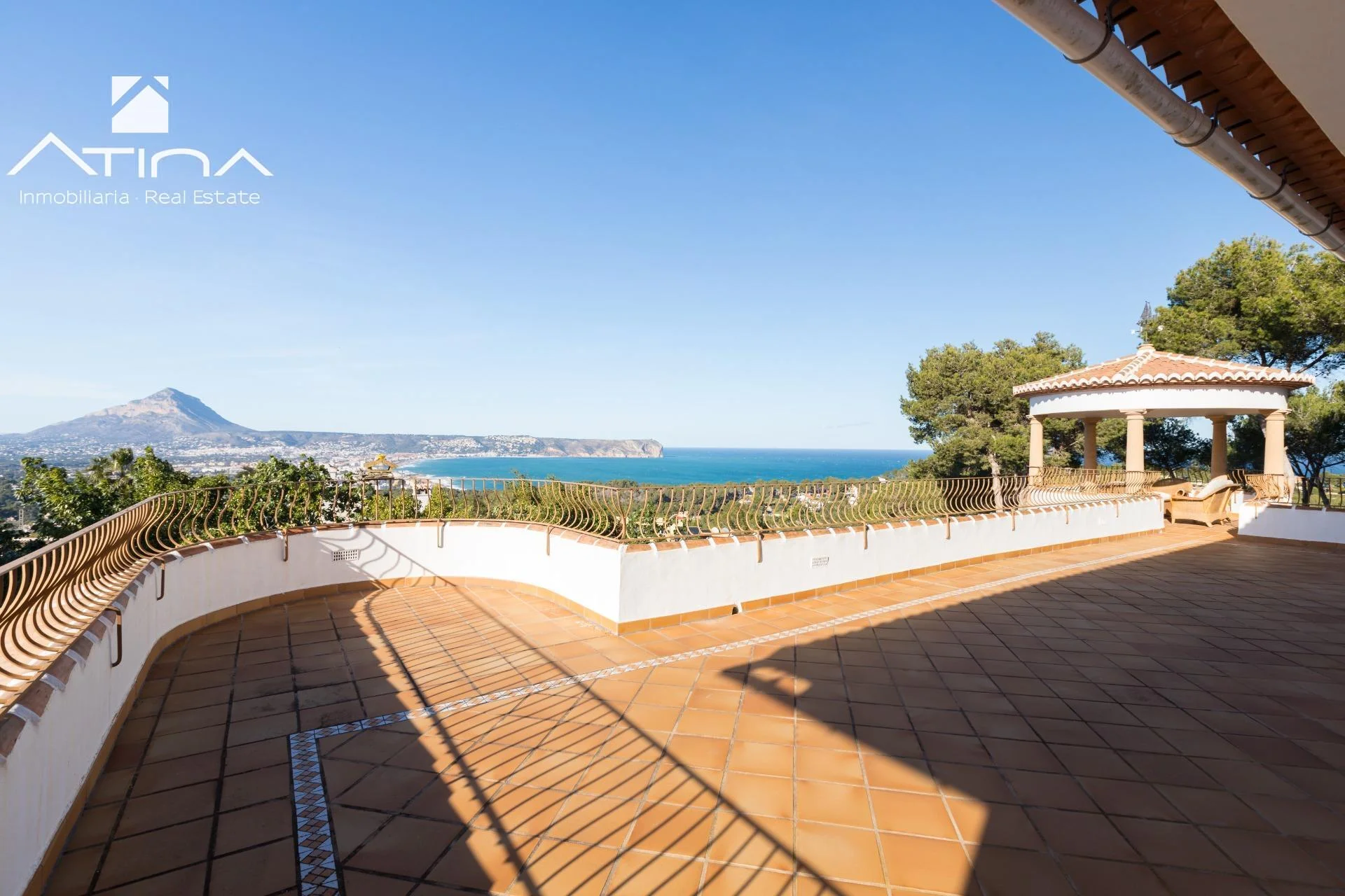 Mediterranean villa with sea views