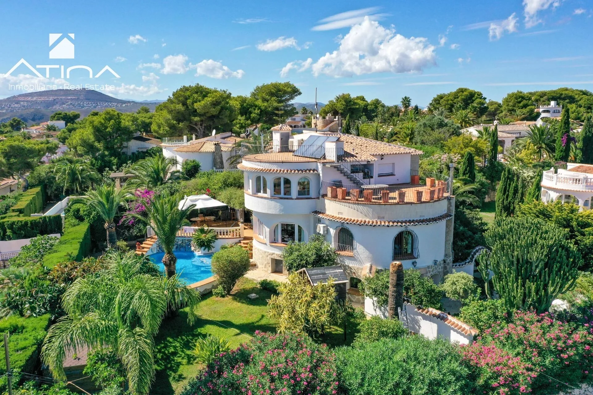 Sea-view Jávea villa, 410 m², pool