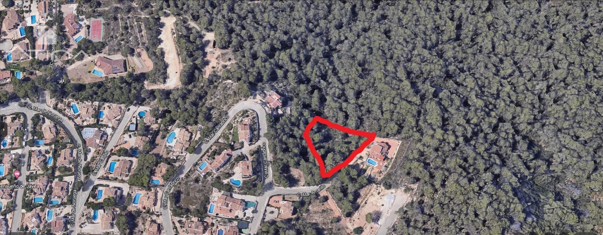 Golf-adjacent Javea plot, 1,060 m²