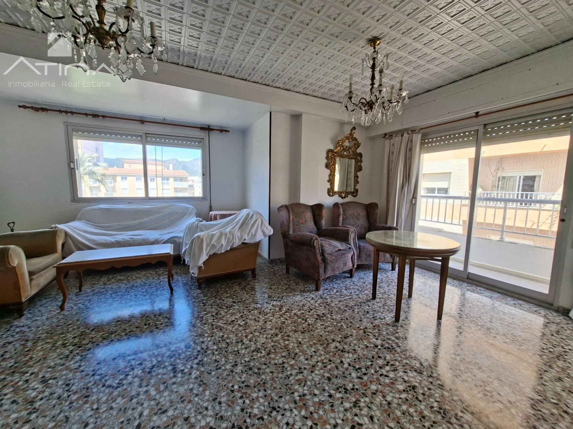 Spacious Raval flat, four bedrooms