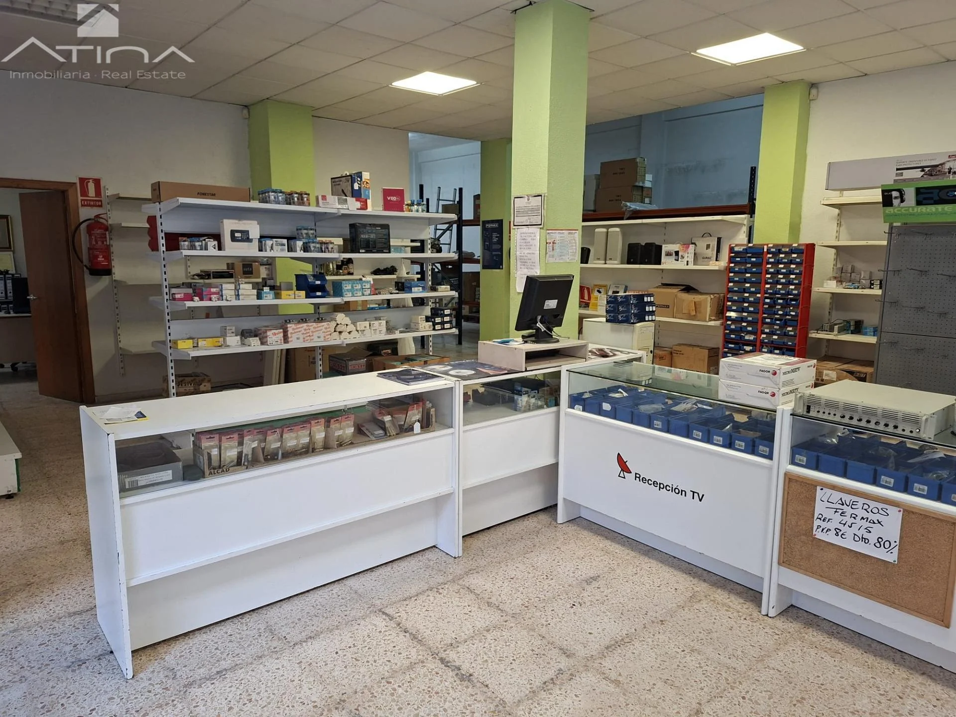 Corner commercial premises near Gandia Hospital