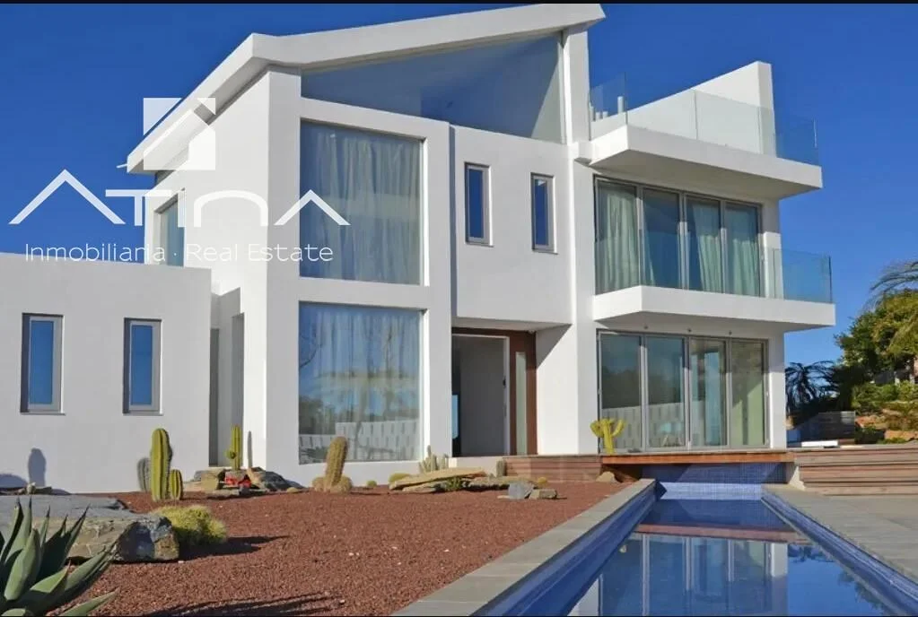 Sea-view villa in Balcón al Mar