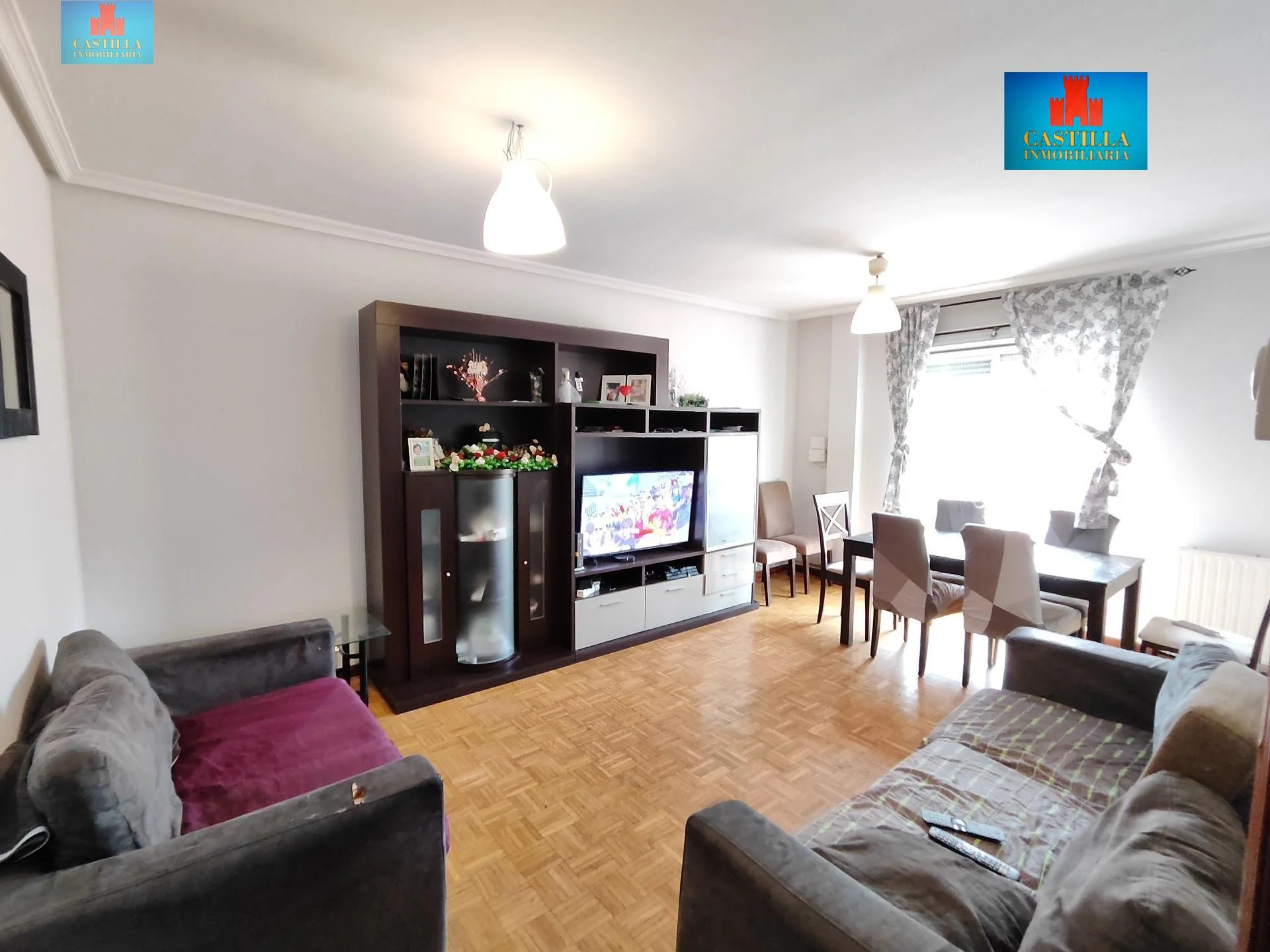 Piso soleado de cuatro dormitorios en Sur