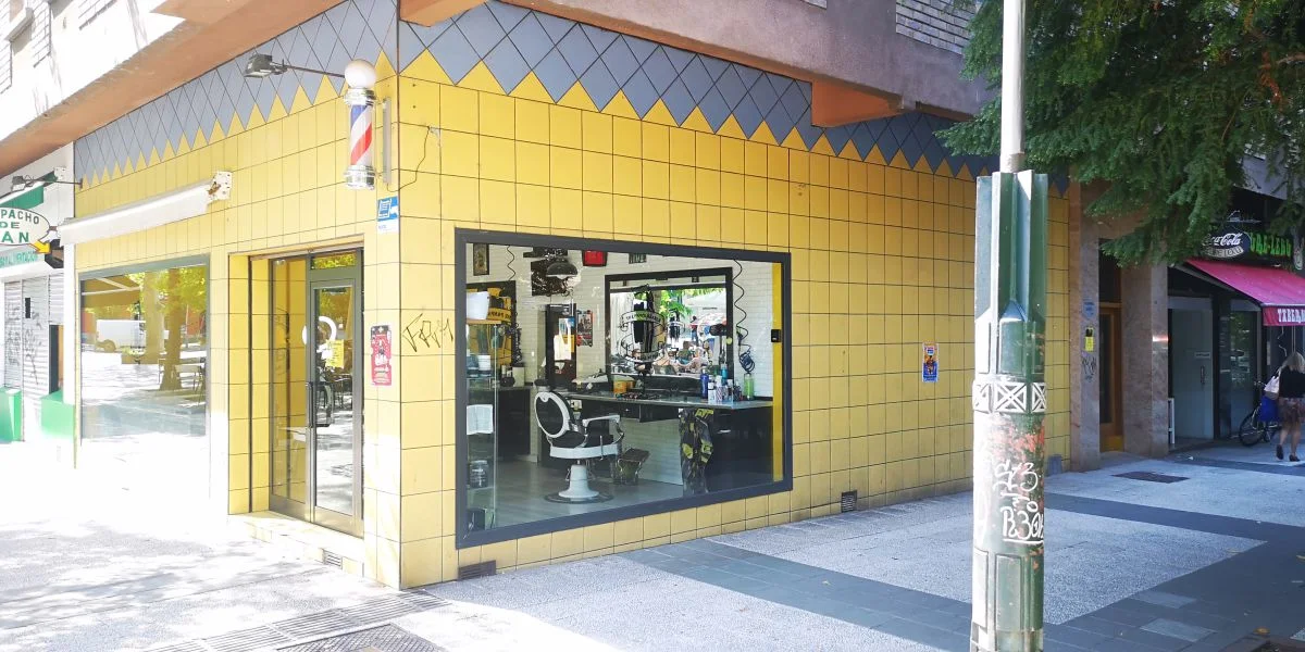 Tenanted Arana commercial unit, 69 m²