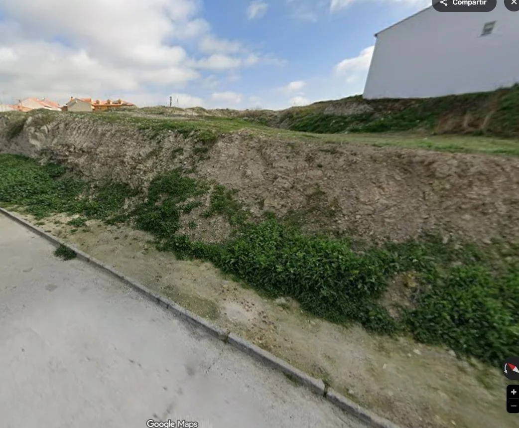 705 m² urbanizable plot in Borox