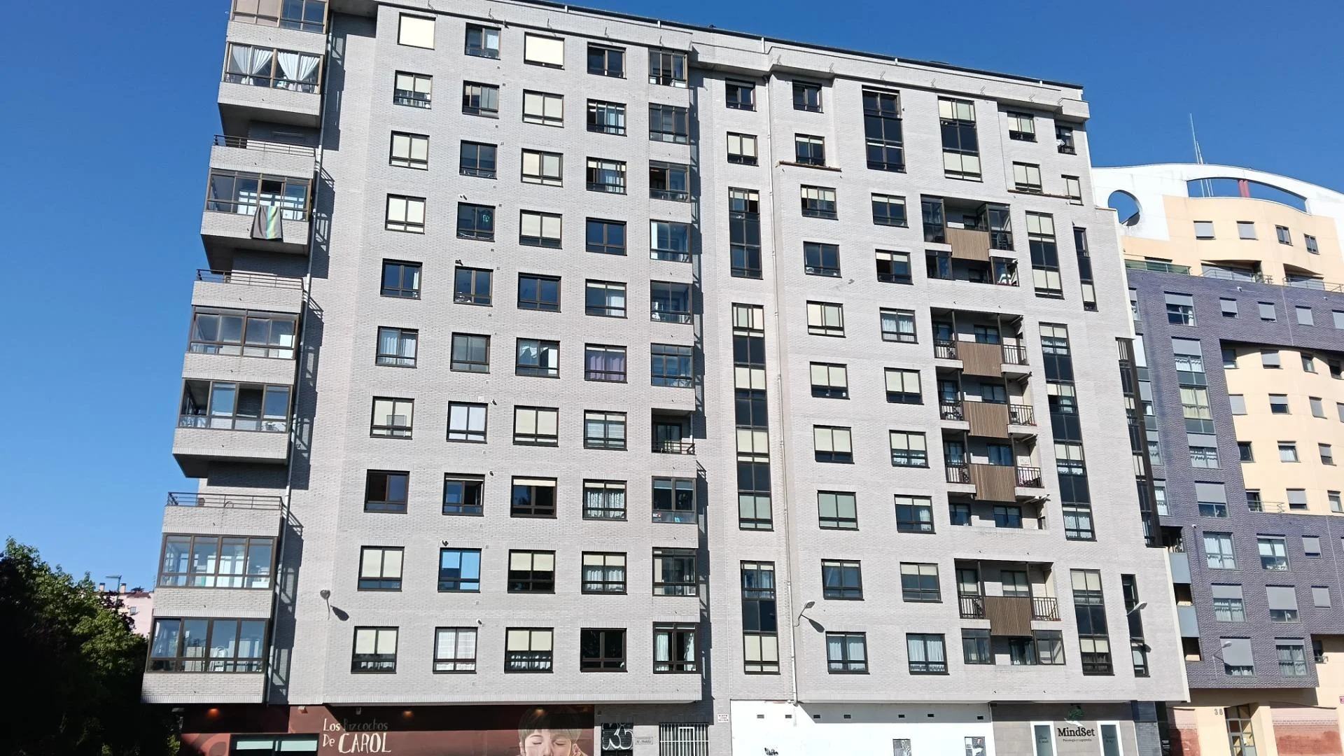 Piso de 2 dormitorios en G3 junto al HUBU