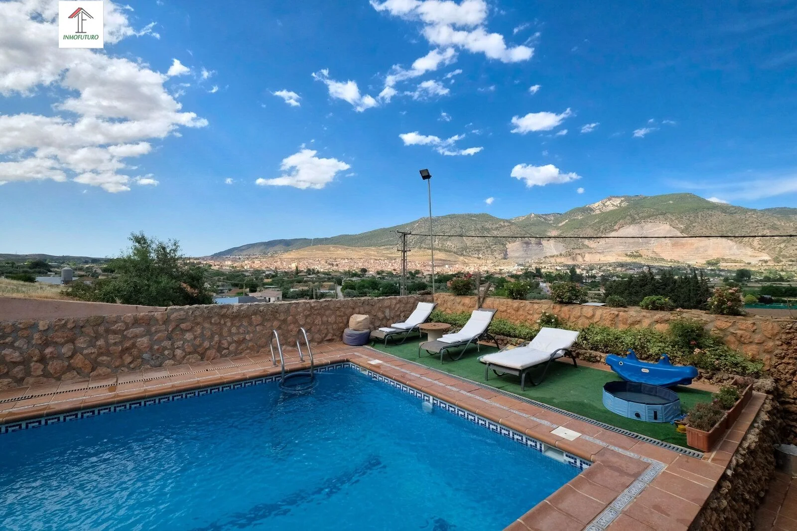 Rural cortijo near Granada, 430 m²