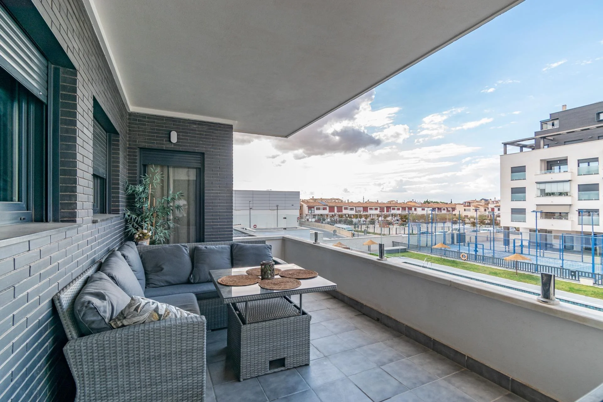 New Armilla flat, 3 bedrooms, pool