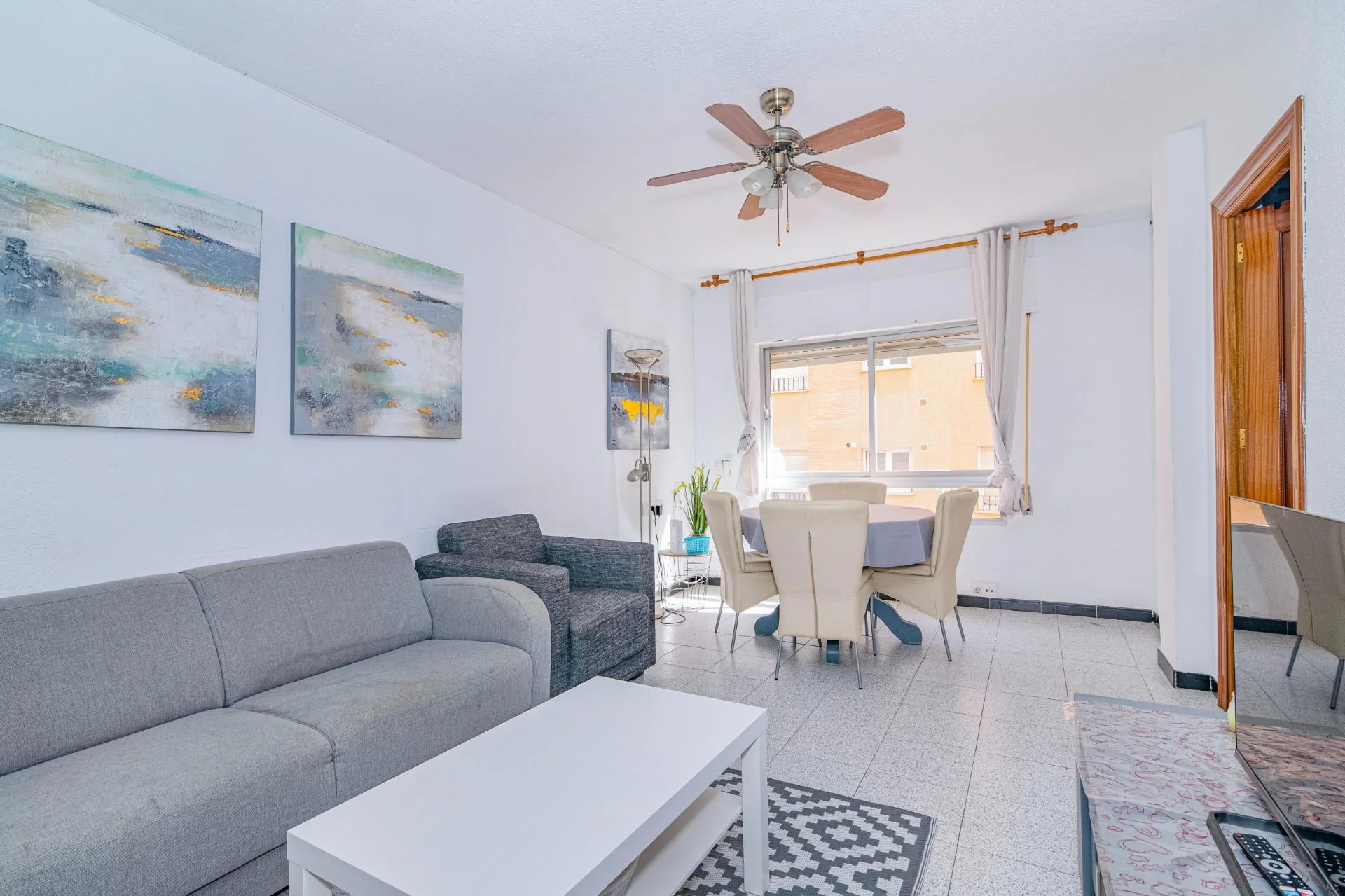 Tenanted three-bedroom flat in Granada