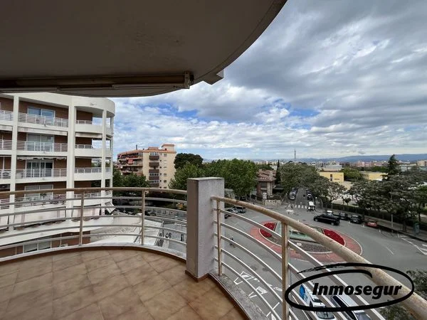 Centre flat with three bedrooms