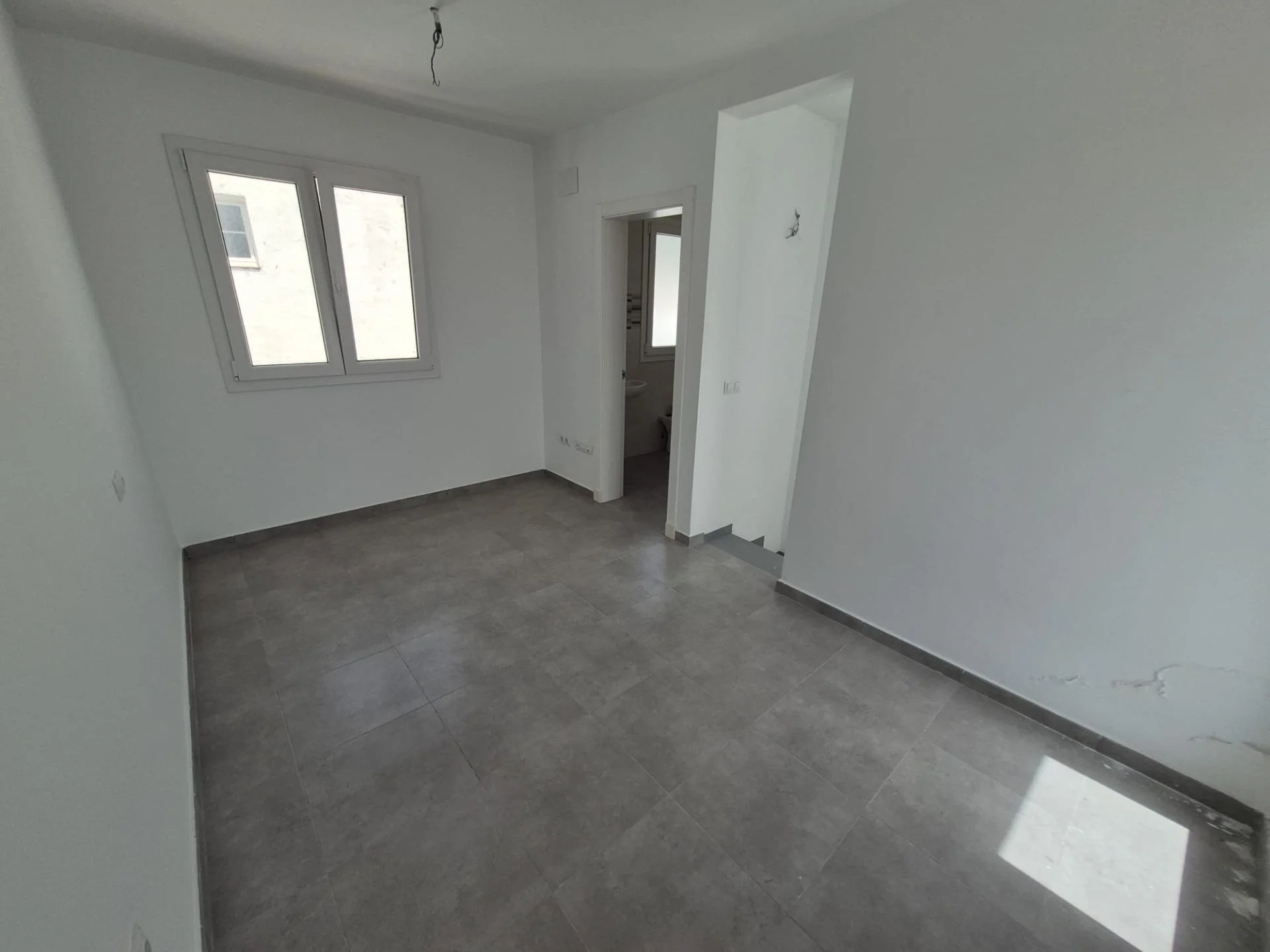 Casa nueva de tres dormitorios en Espera
