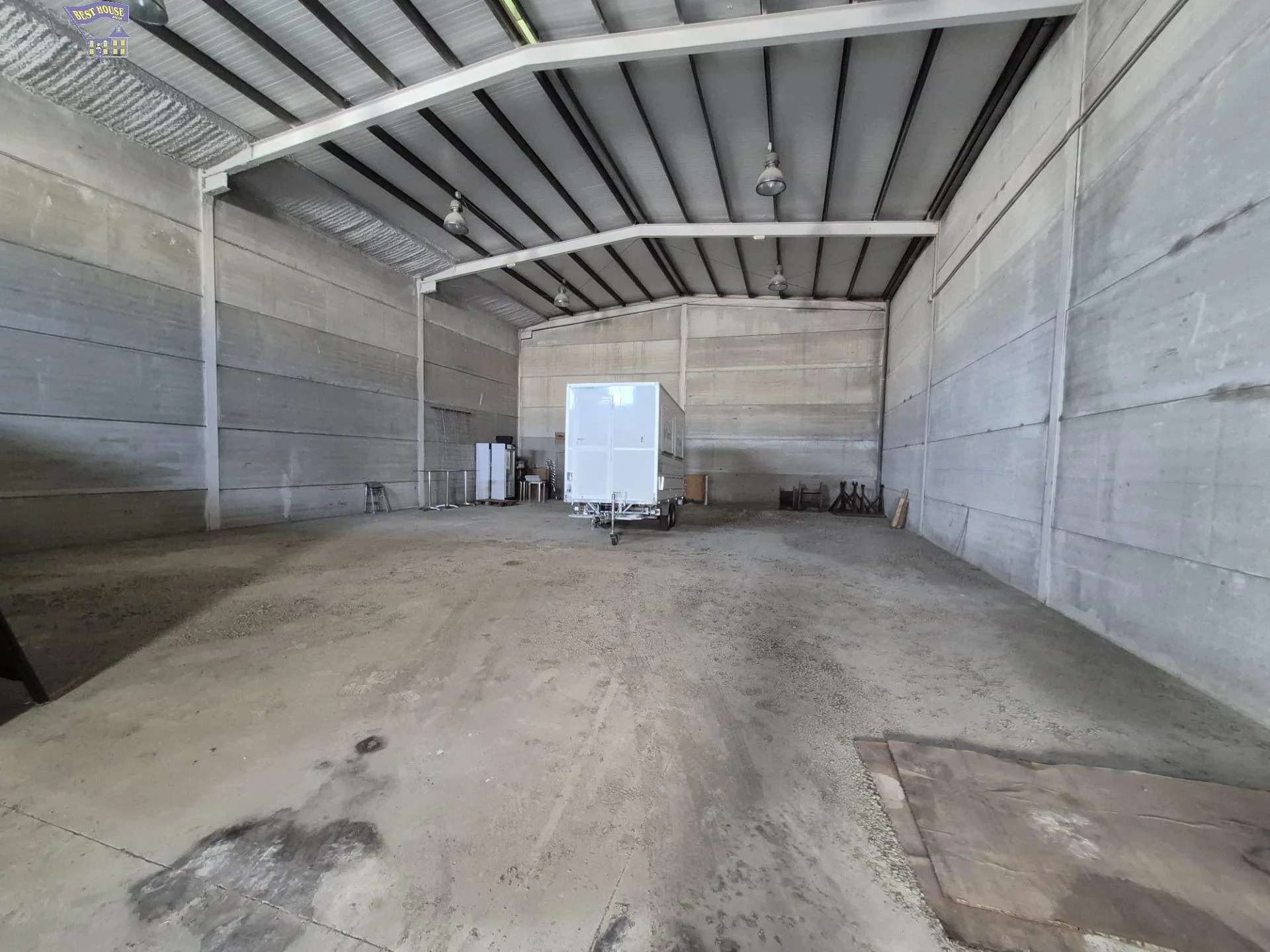 Nave industrial en Espera, 303 m²