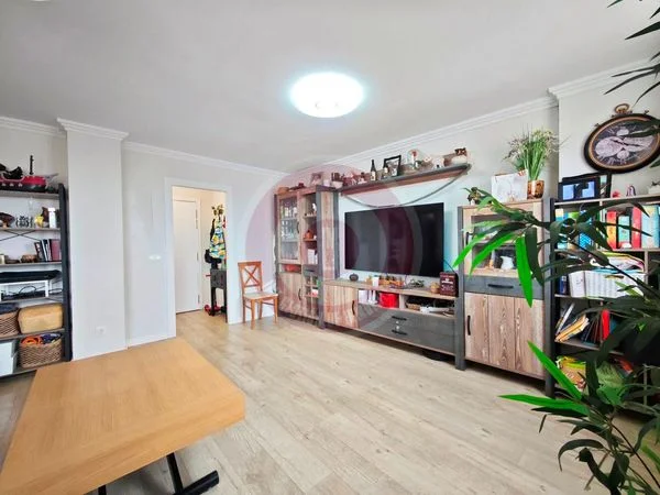 VPO flat in Málaga, 3 bedrooms