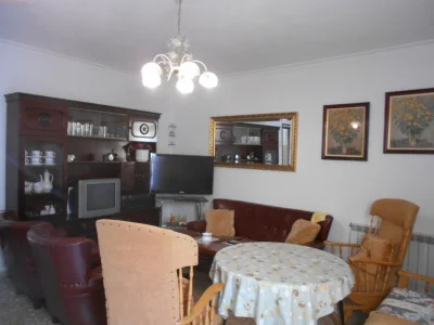 Three-bedroom house with 141 m² plot