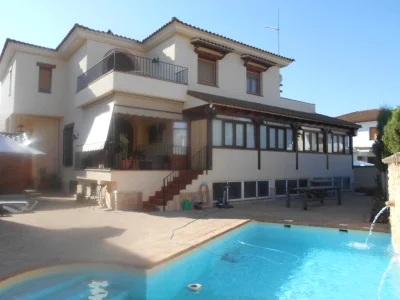 Casa rústica en Daimiel con piscina
