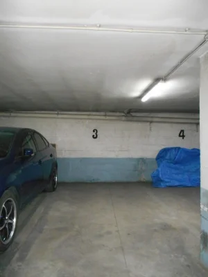 Small-car garage in central Ciudad Real