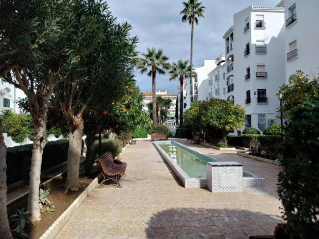 Renovated coastal flat, 2 bedrooms