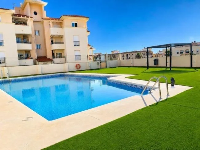 Sea-adjacent flat with terrace and parking