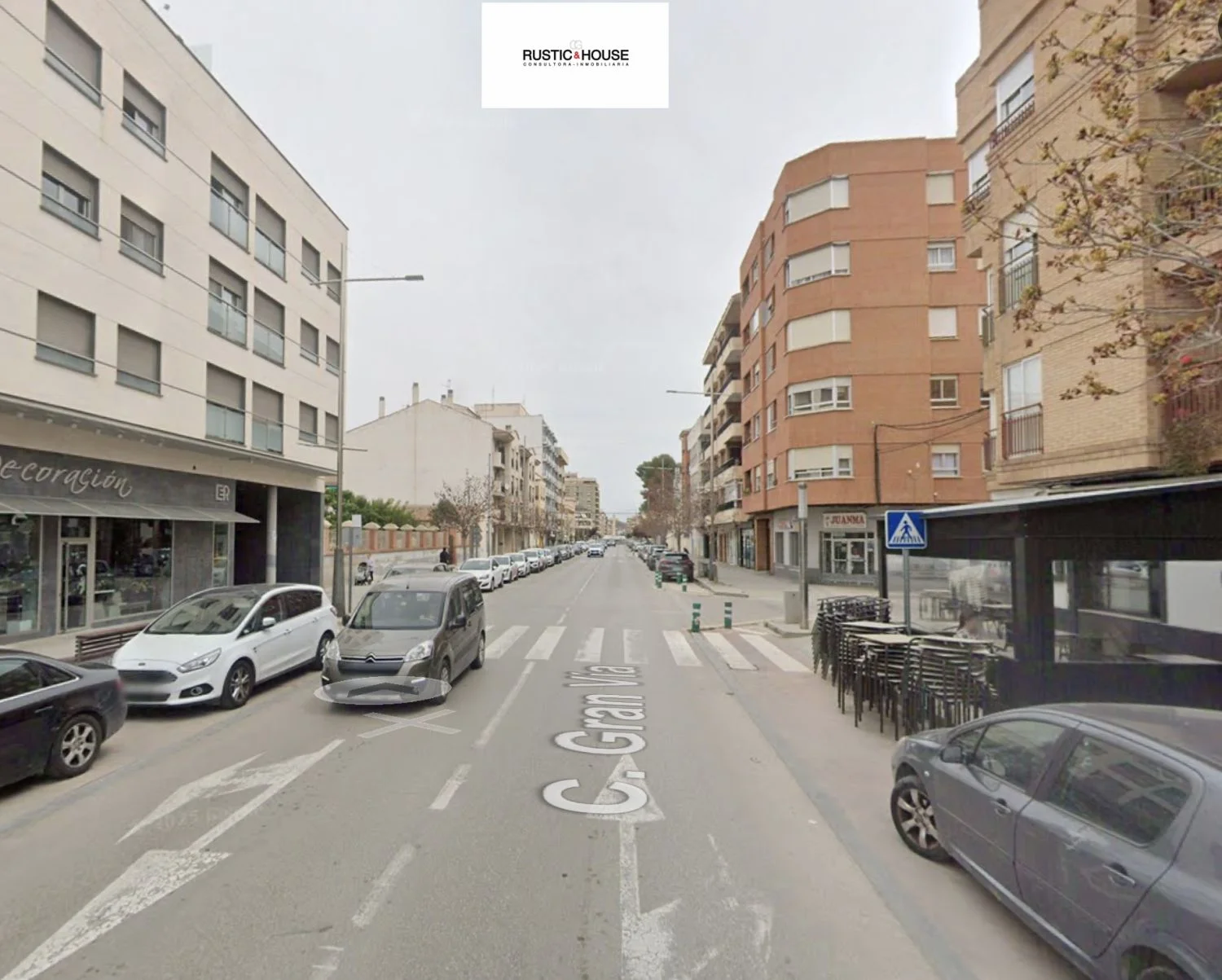 Four-bedroom flat in Gran Vía