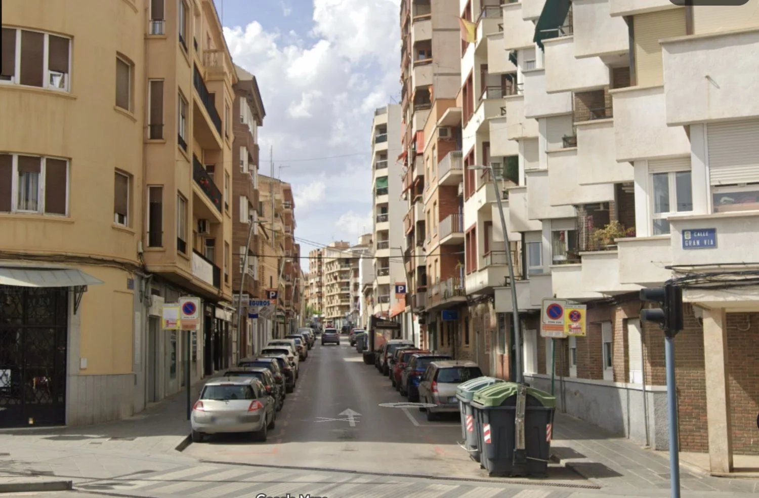 Central Hellín flat with four bedrooms
