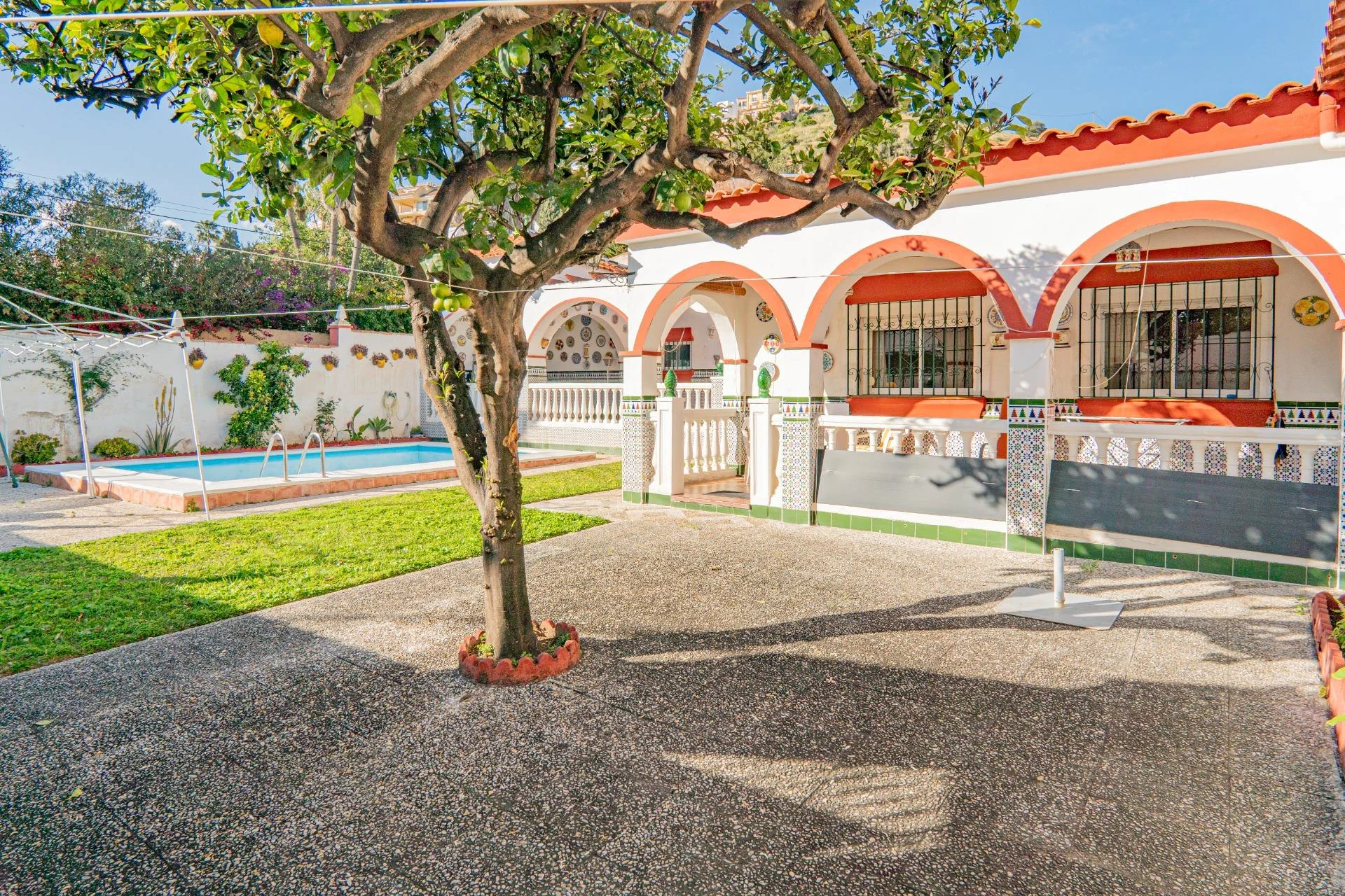 Coastal chalet with private pool