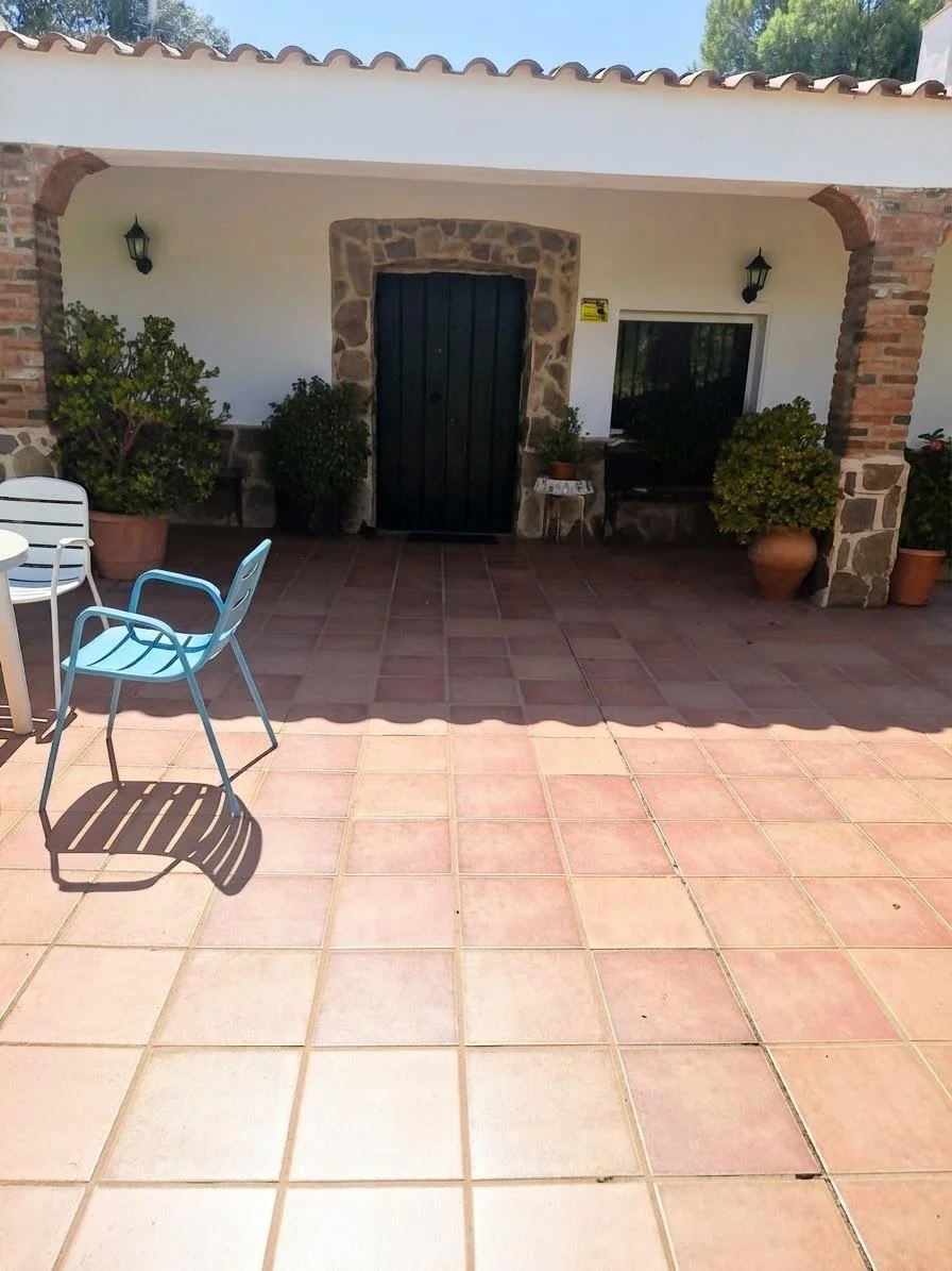 Independent country house with private pool
