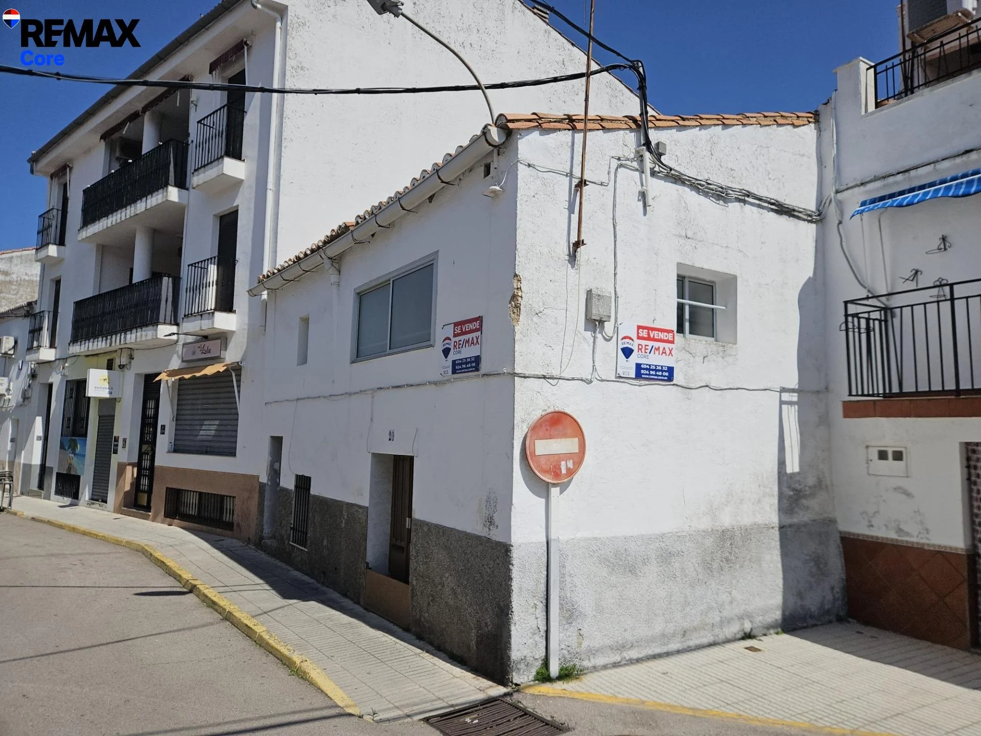 Reformable Sierra de Fuentes house, 7 bedrooms