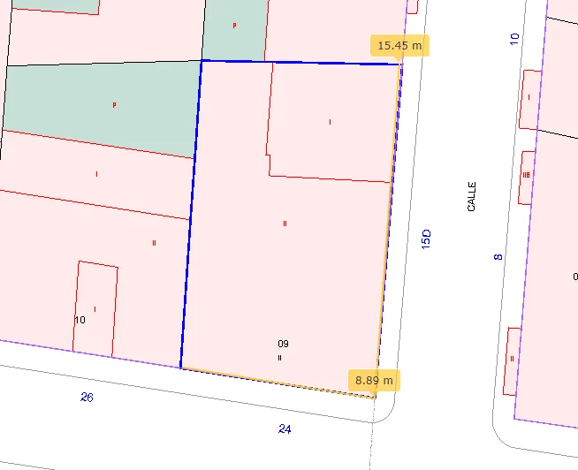 Urban corner plot in Manises