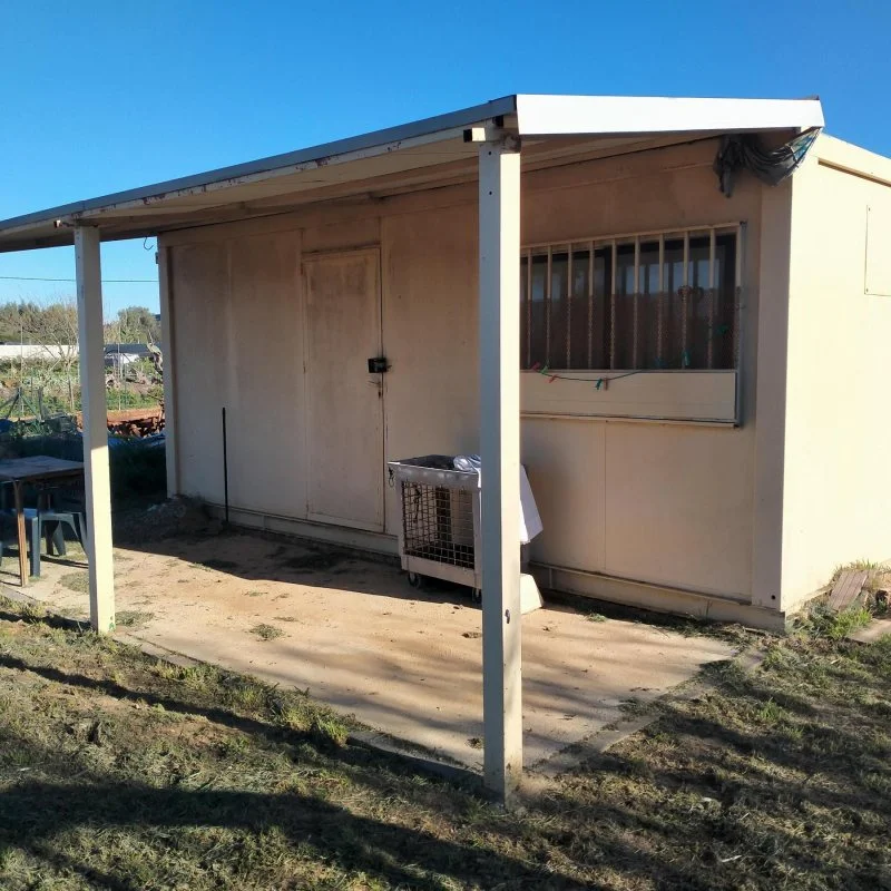 Rural plot with registered construction