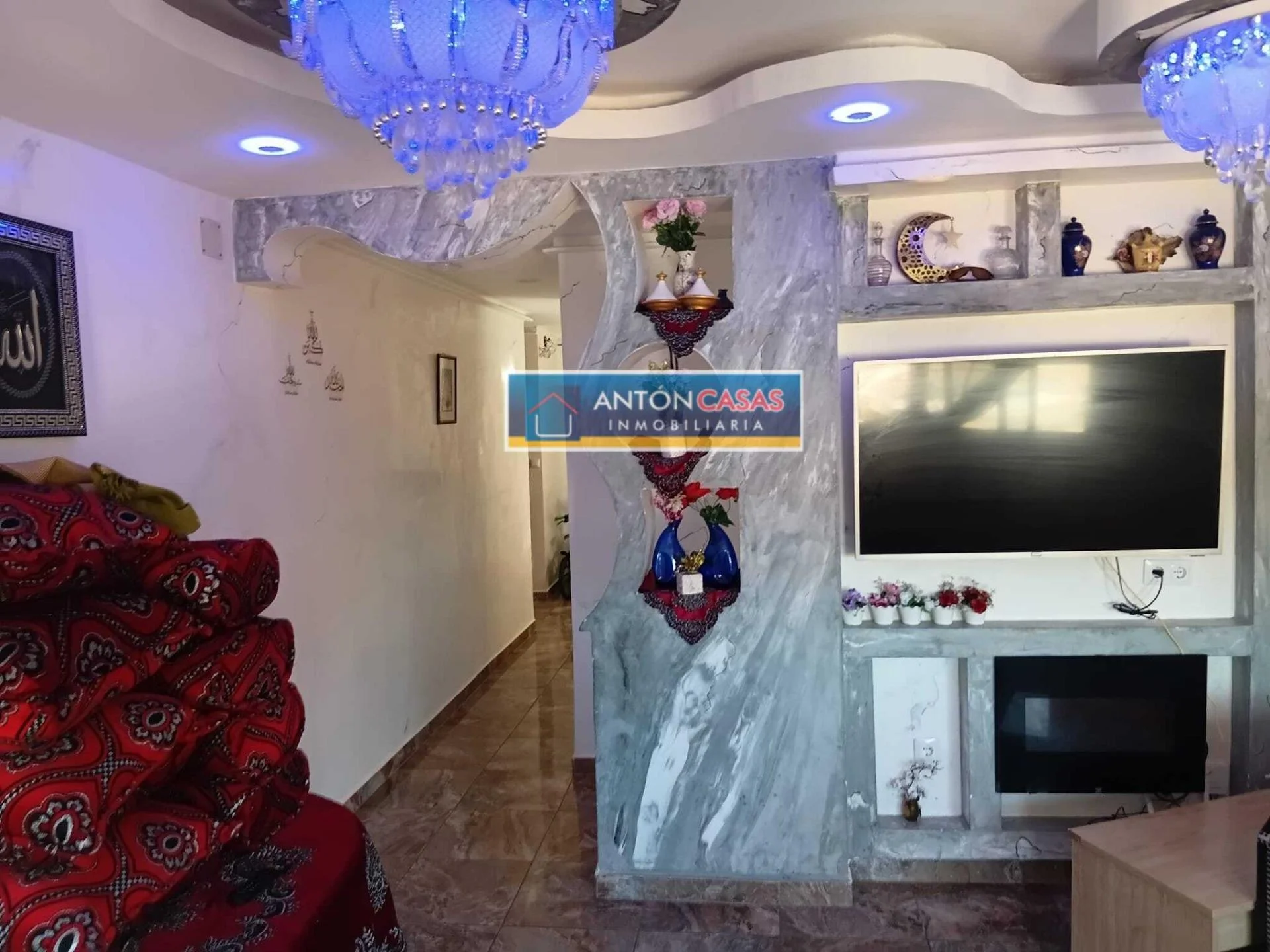 Reformed three-bedroom flat in Novelda