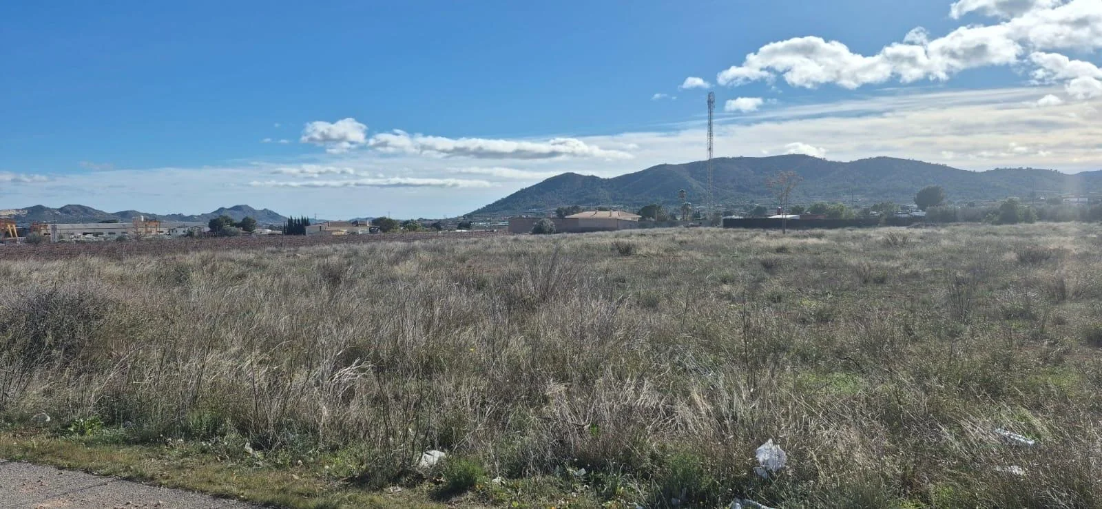 Large rural plot near La Romana