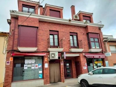 Four-bedroom house in Albalate de Zorita