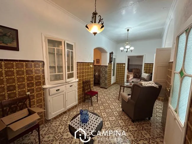 Spacious Trigueros house, 5 bedrooms