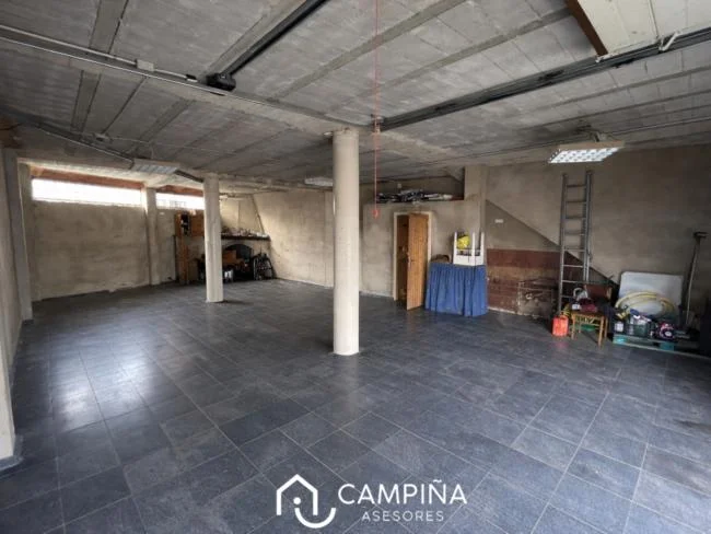 Beas garage with duplex upside