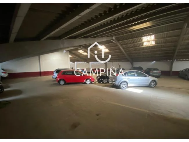 27-space garage near Trigueros centre