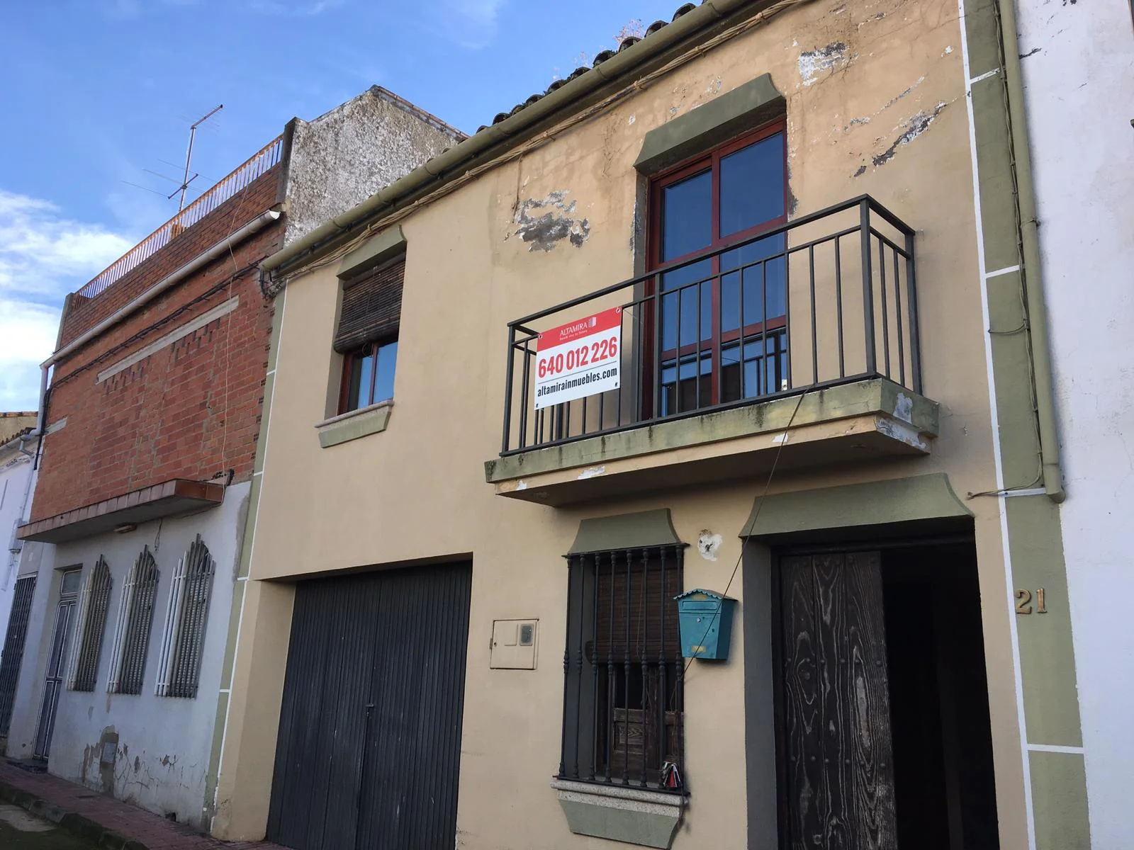 Townhouse in Madroñera, 3 bedrooms