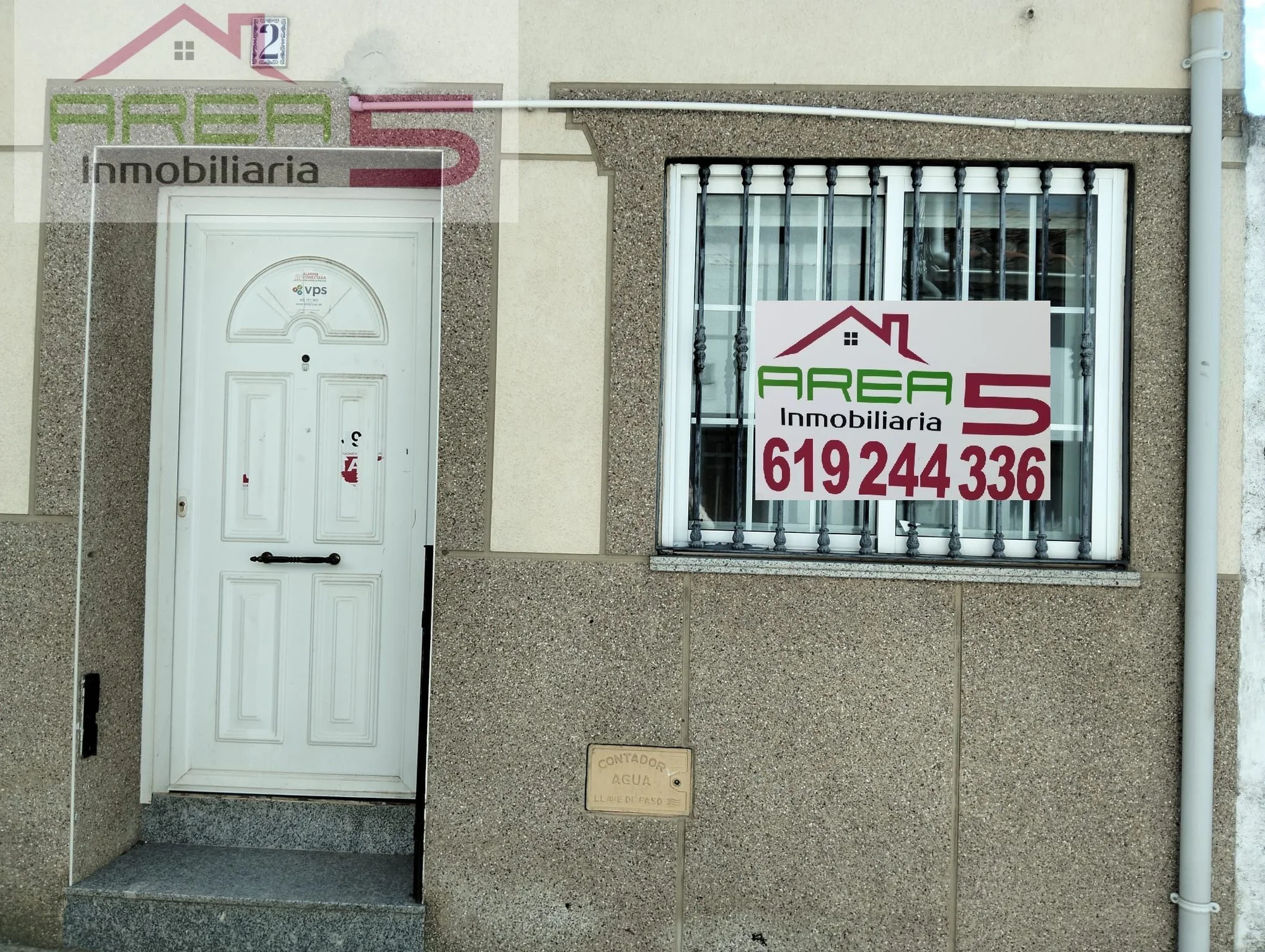 Central Madroñera house, four-bedroom renovation