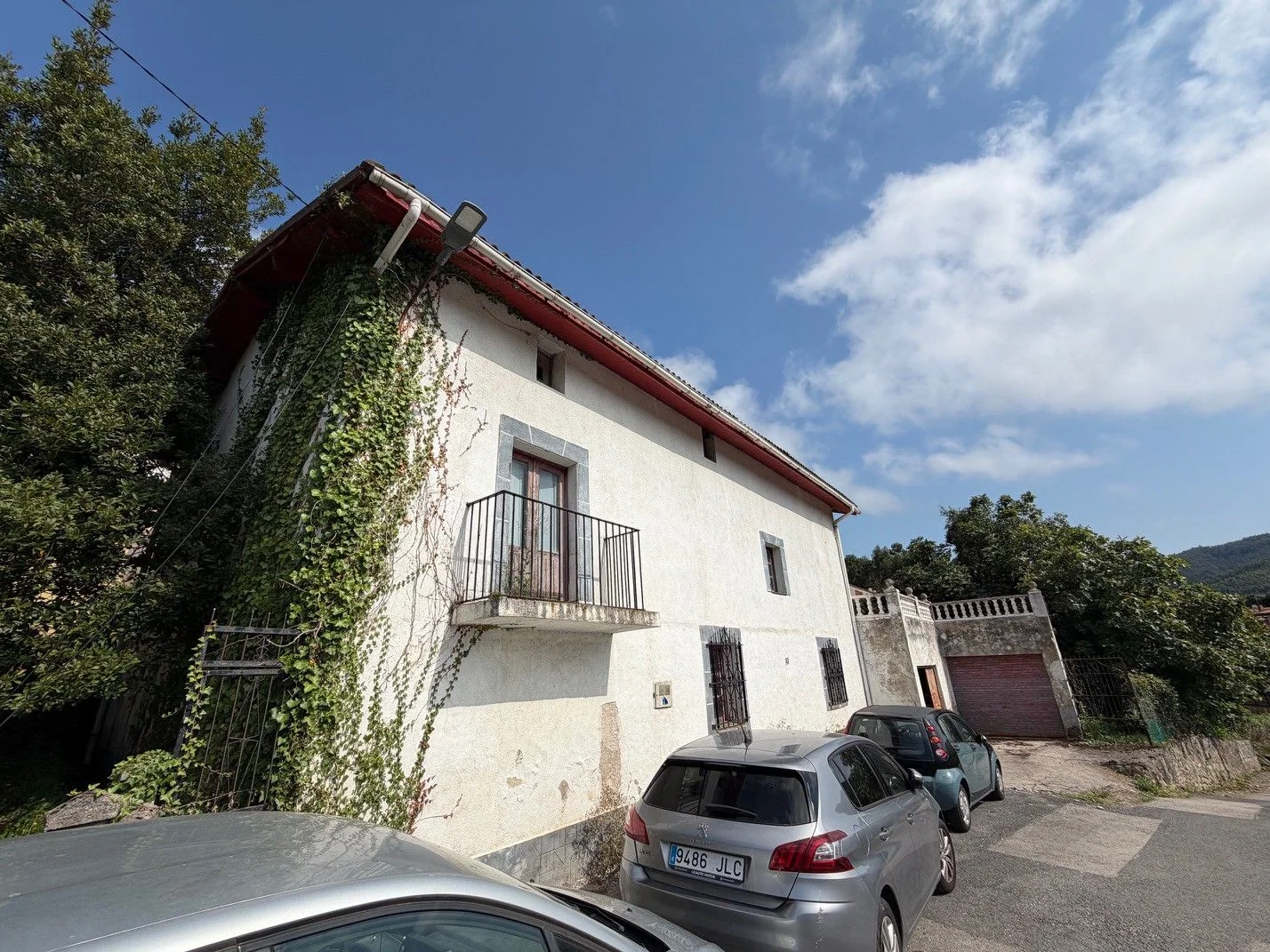 Casa de piedra con terreno en Baltezana