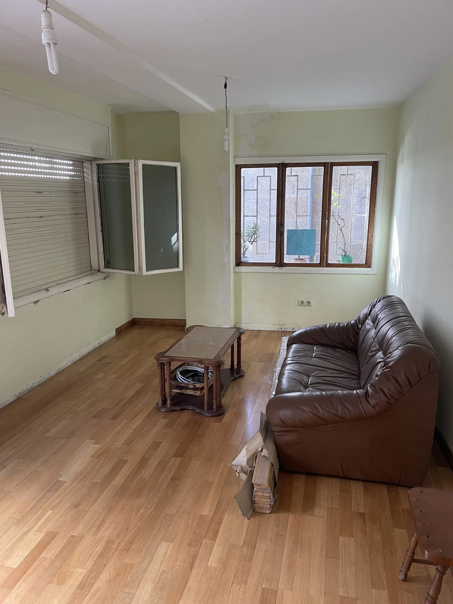 Casco Vello flat, one-bedroom investment