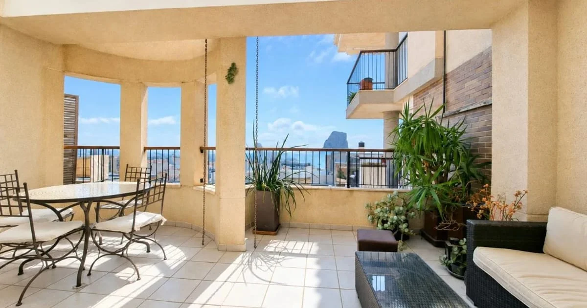 Central Calpe penthouse, three bedrooms