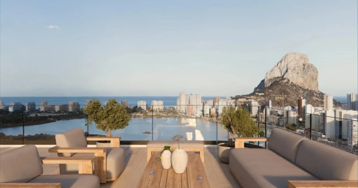 New Calpe apartments with sea views